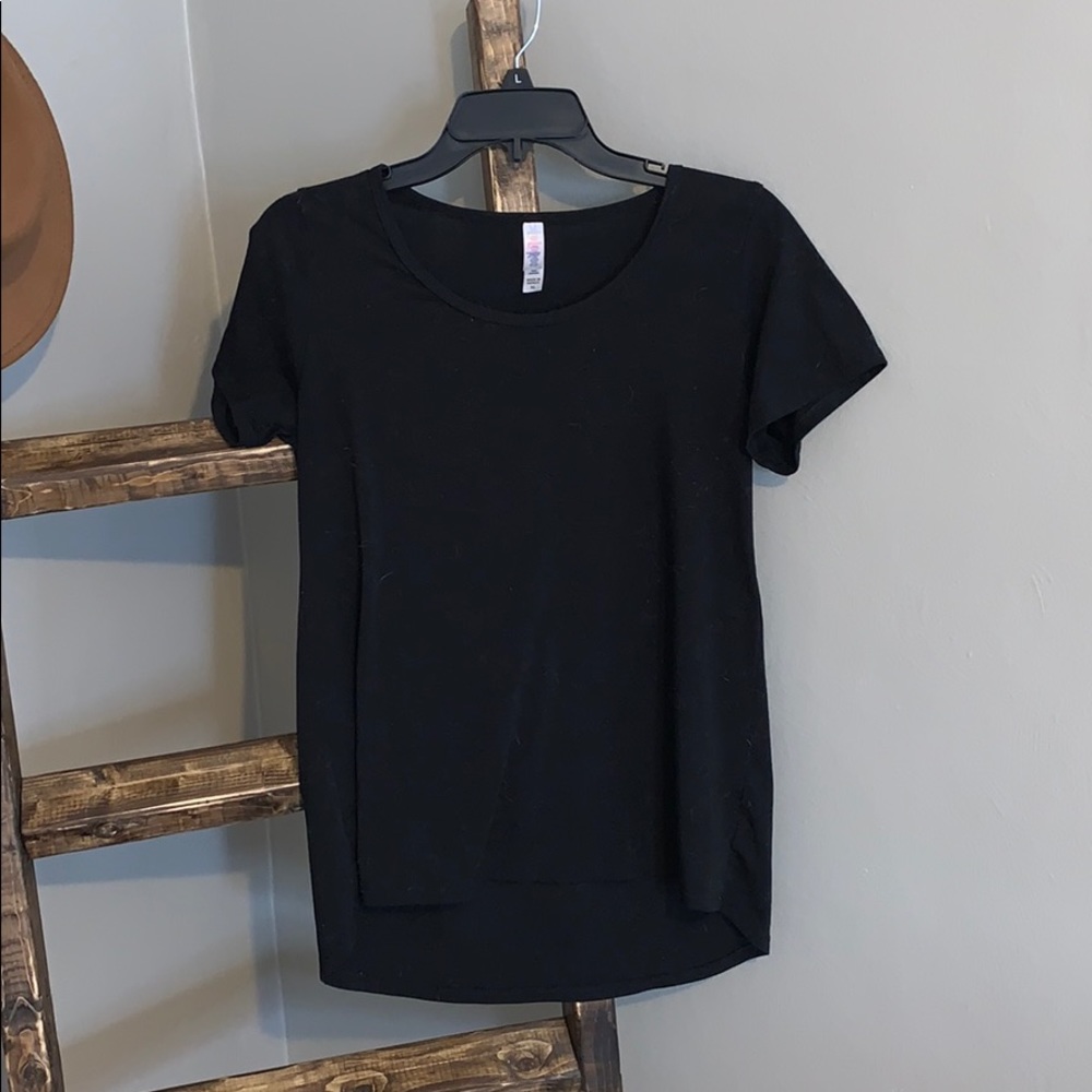 Lularoe black T-shirt